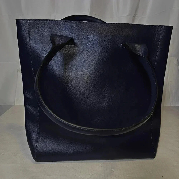 BCBG BCBGMAXAZRIA WOMEN BLUE/PURPLE TOTE 100% LEATHER TOP HANDLE SHOULDER BAG - Picture 3 of 10